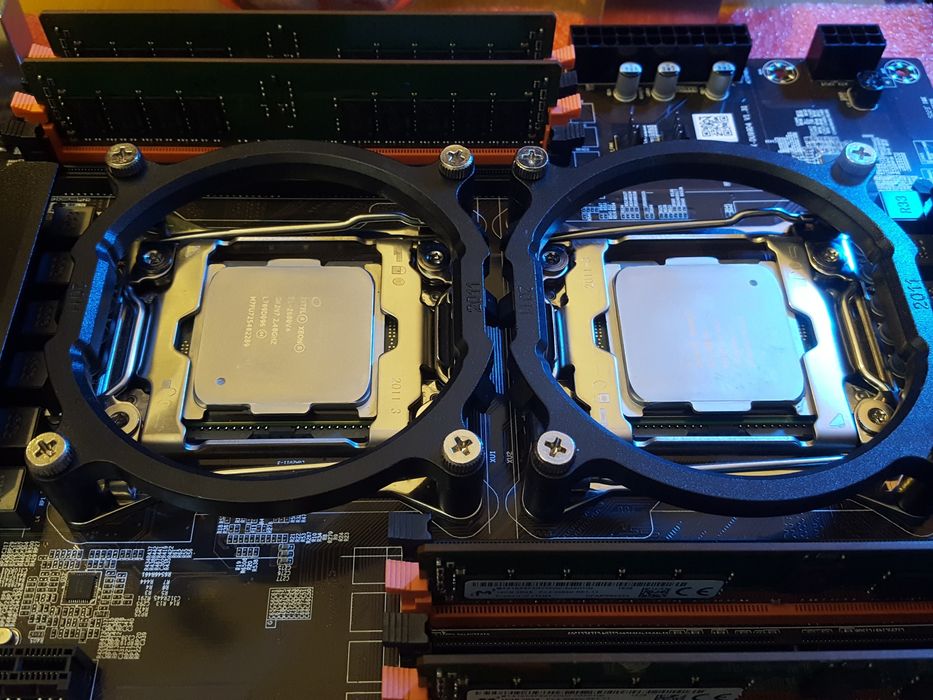 Комплект Dual X99 LGA 2011-3, E5 2680 V4, 32Gb 8Gb x4, SSD NVME, кулер
