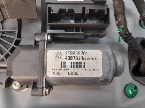 Elevador vidros frente esquerdo VOLKSWAGEN Caddy III Kombi (2KB, 2KJ,