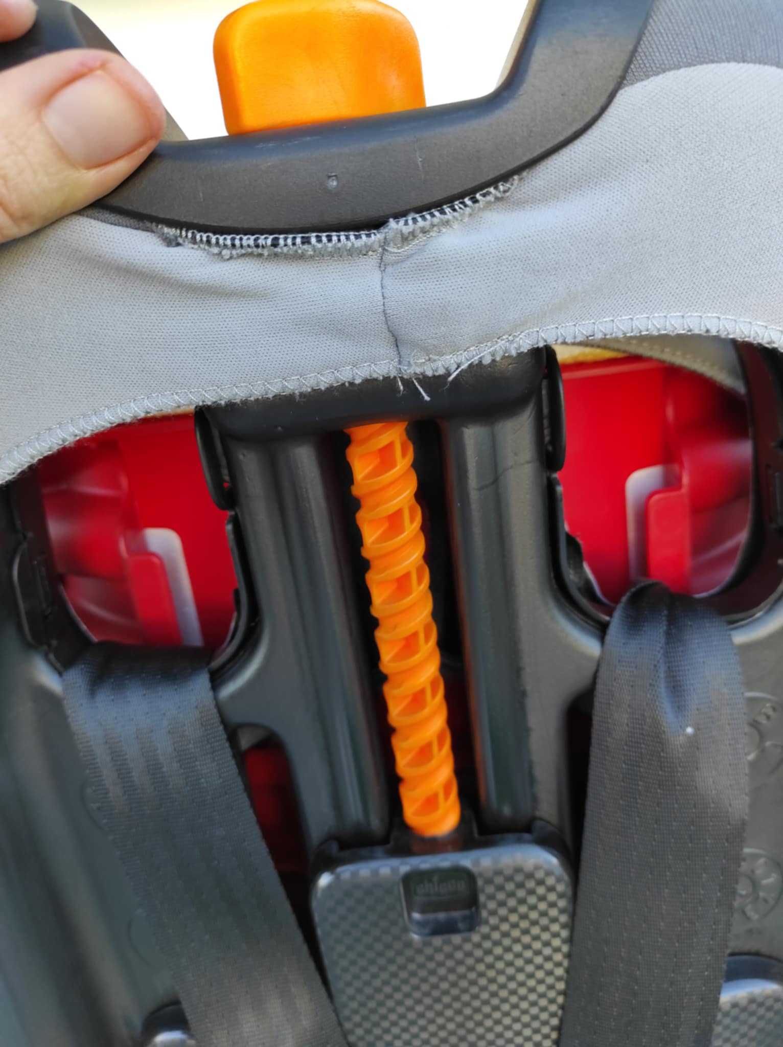 Cadeira de criança Auto Gro-up 1,2,3marca Chicco