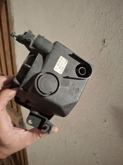 Części opel vectra c, hokej  zderzaka, kratka  halogenu, halogen lewy