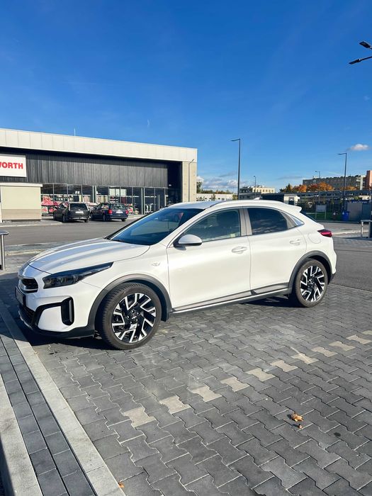 Kia XCeed 1.5 T-GDI Automat 2023  Bezwypadkowa Jak nowa z DODATKAMI