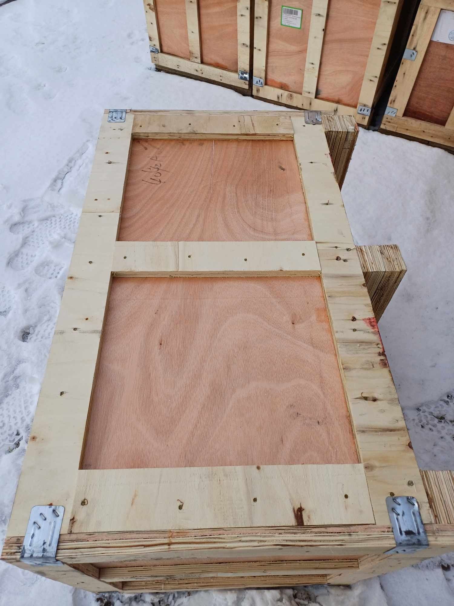 skrzynie drewniane z pokrywami