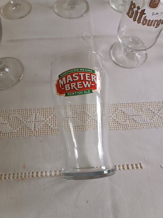 Vendo copos de cerveja  diferentes para colecionar