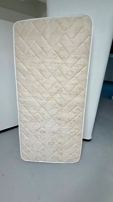 Cama Individual – Bom Estado – 20€