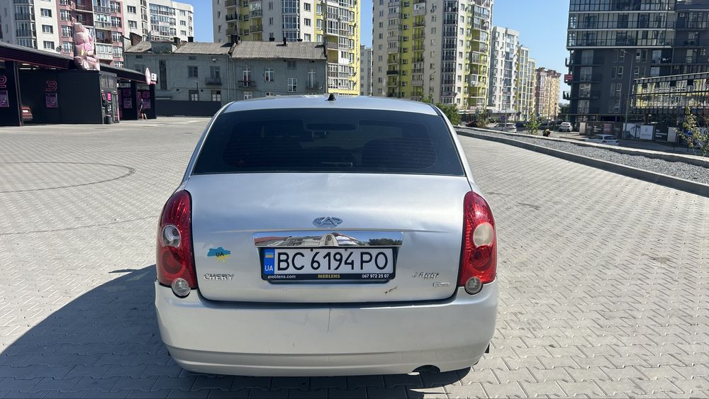 Продаю чері джагі 1.3 бензин