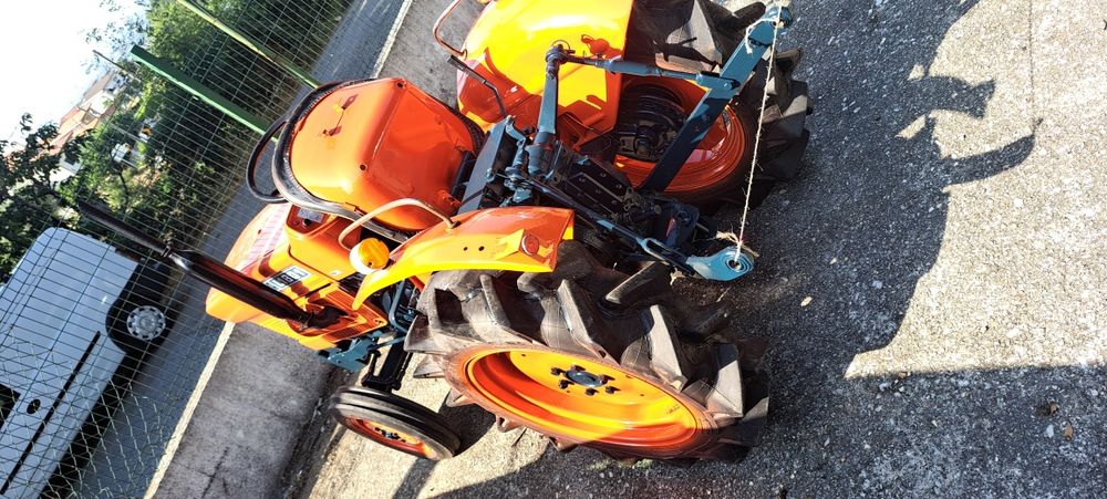 Trator Kubota L1801 20cv