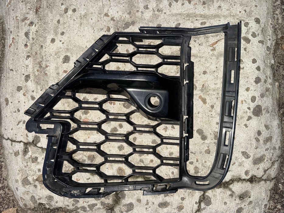 Bmw x7 g07 решітка бампера м пакет