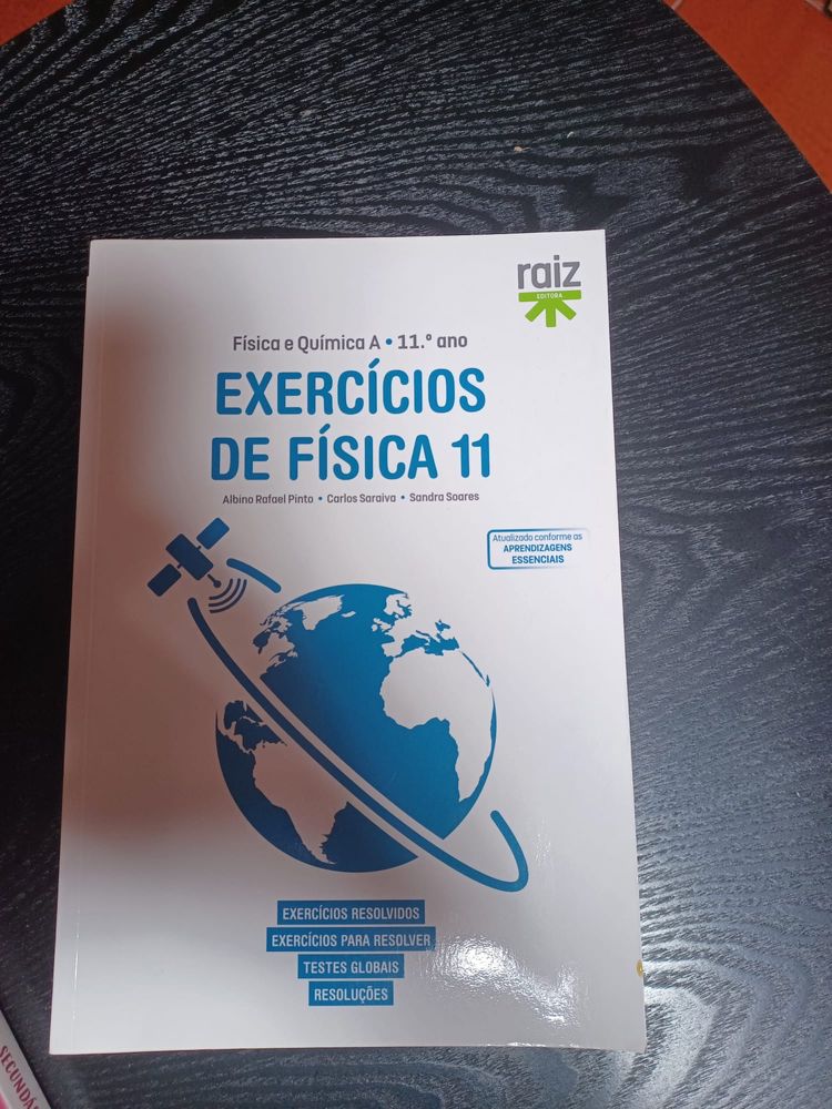 Livro de Exercícios Física e Química A