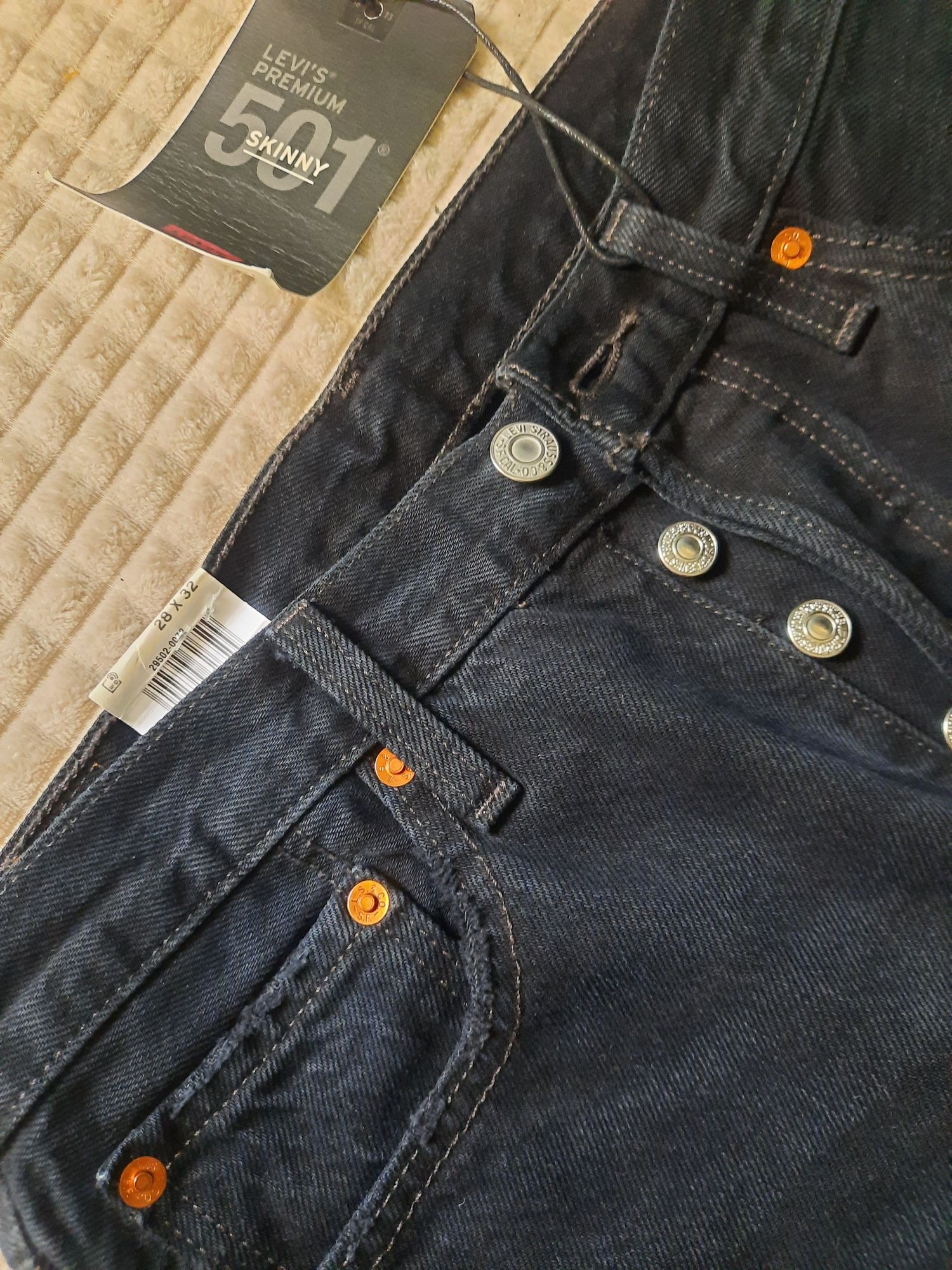 NOWE jeansy Levis skinny 501 czarne