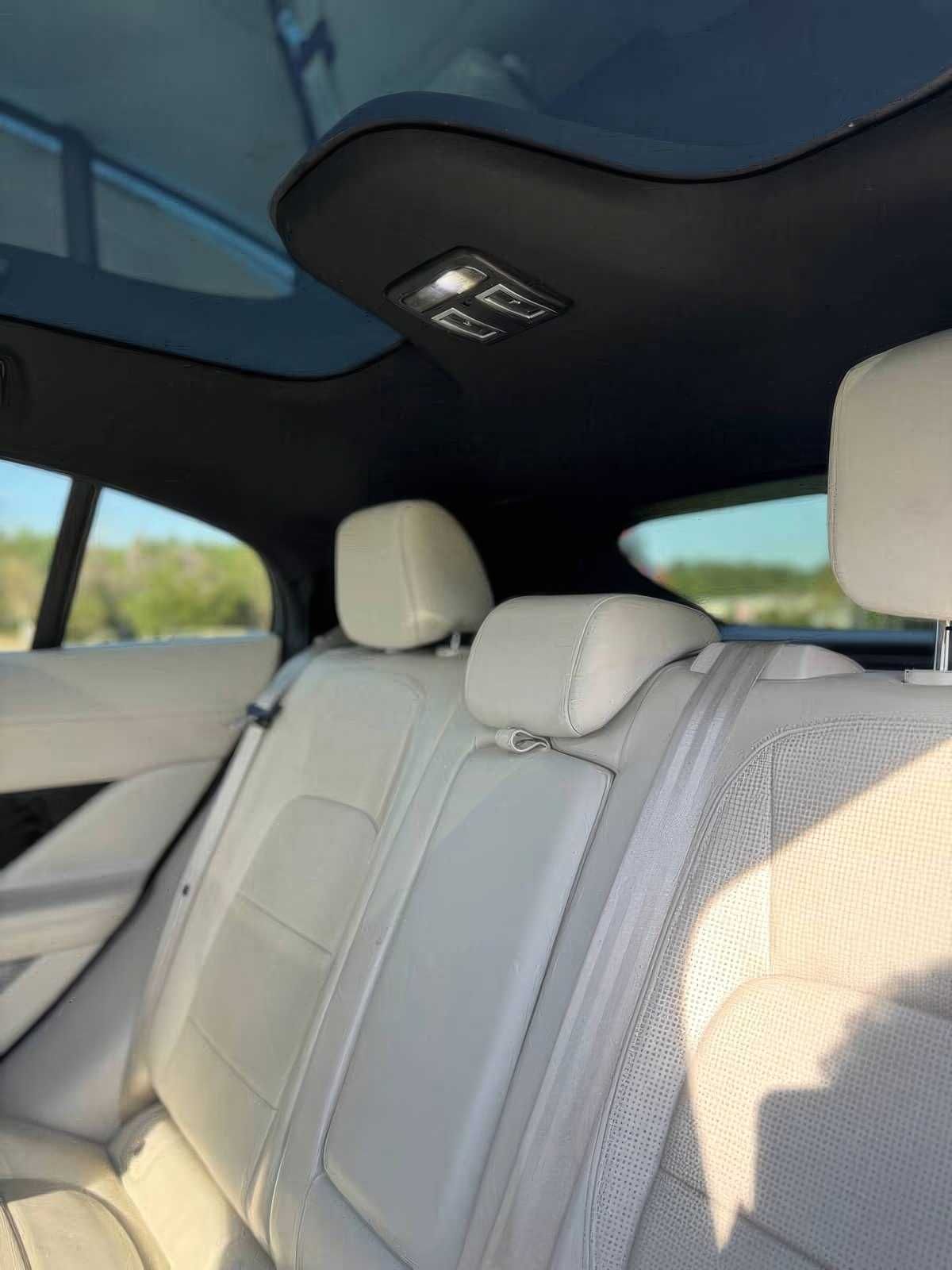 2020 Jaguar I-PACE EV400 HSE