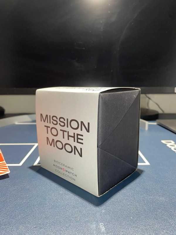 Omega x Swatch SO33M100 Mission to the Moon - Srebrny design lunarny