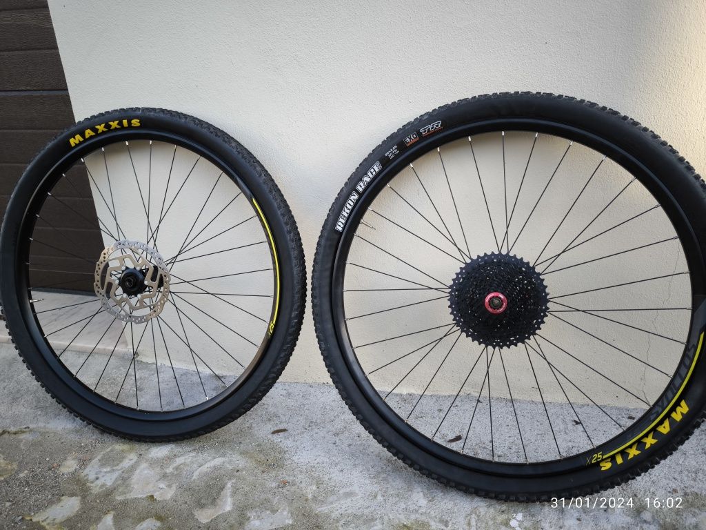 Vendo rodas de BTT Syncros X25 completas nunca usadas