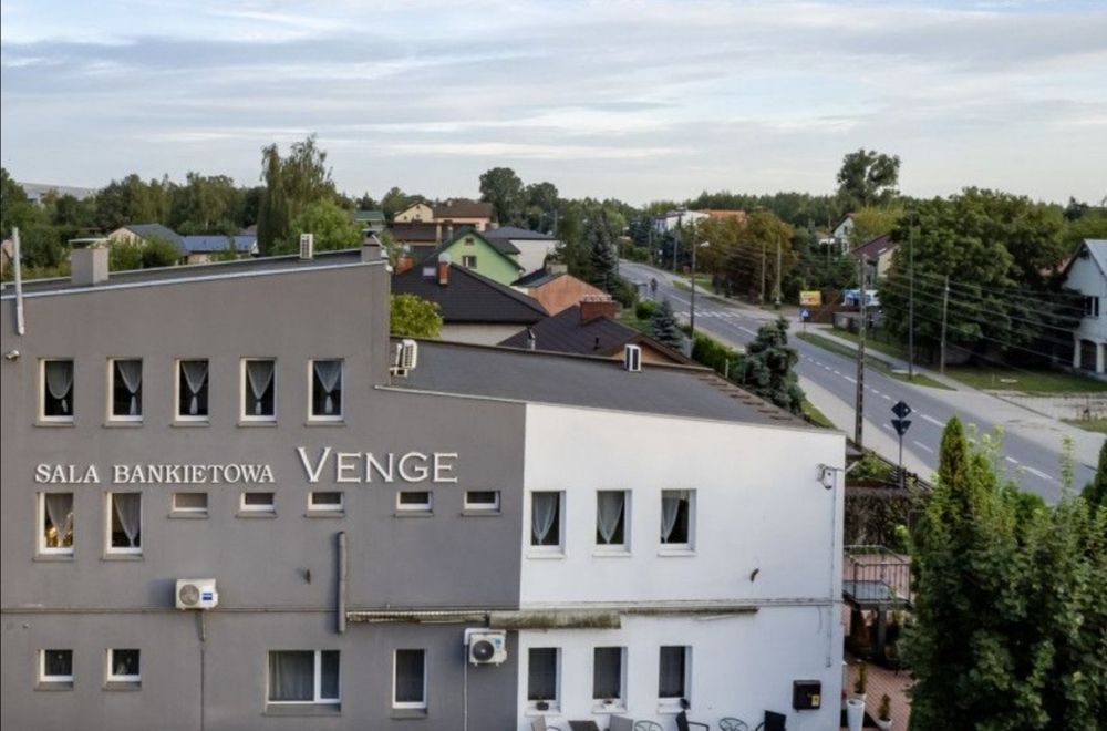 Budynek/Pawilon handlowo-usługowy Lokal użytkowy przy Biedronce