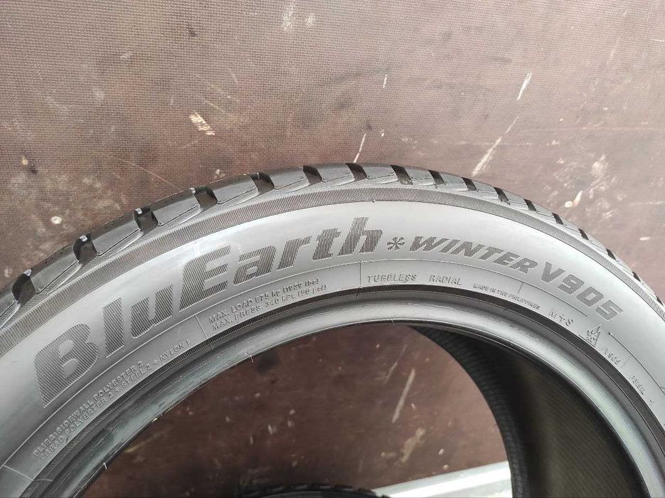 Yokohama BluEarth Winter V905 235/50r19 103V 2шт, 23год, 6,6-7мм, ЗИМА