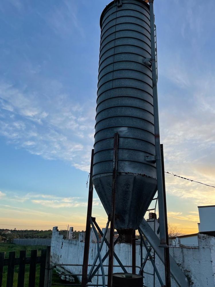 Silo para ração