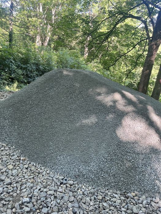 Kamień, kruszywo na utwardzenie, różne frakcje, piasek