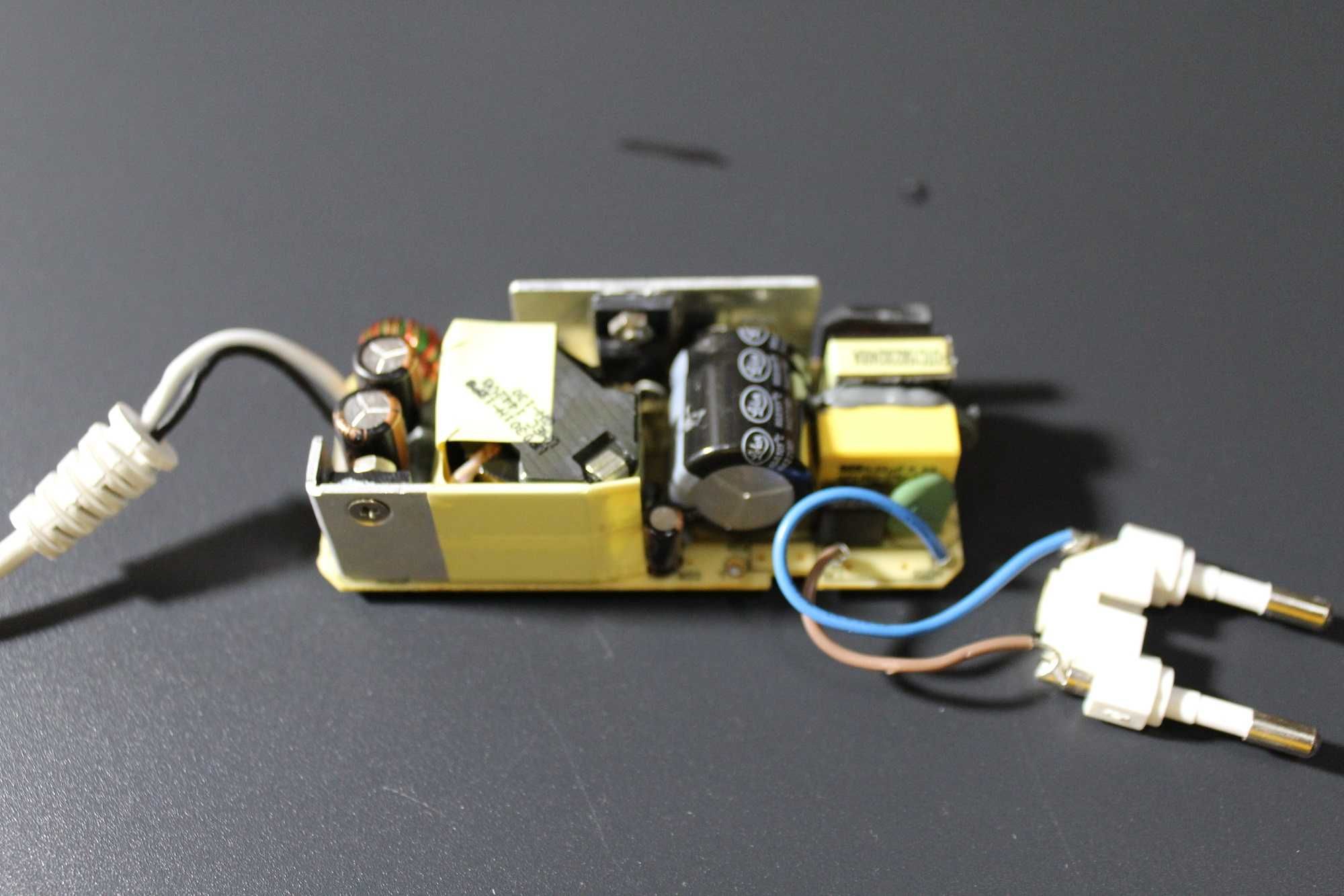 2 ШТ Блок питания живлення Deutsche Telekom адаптер 12В 12V 2.5A 30W