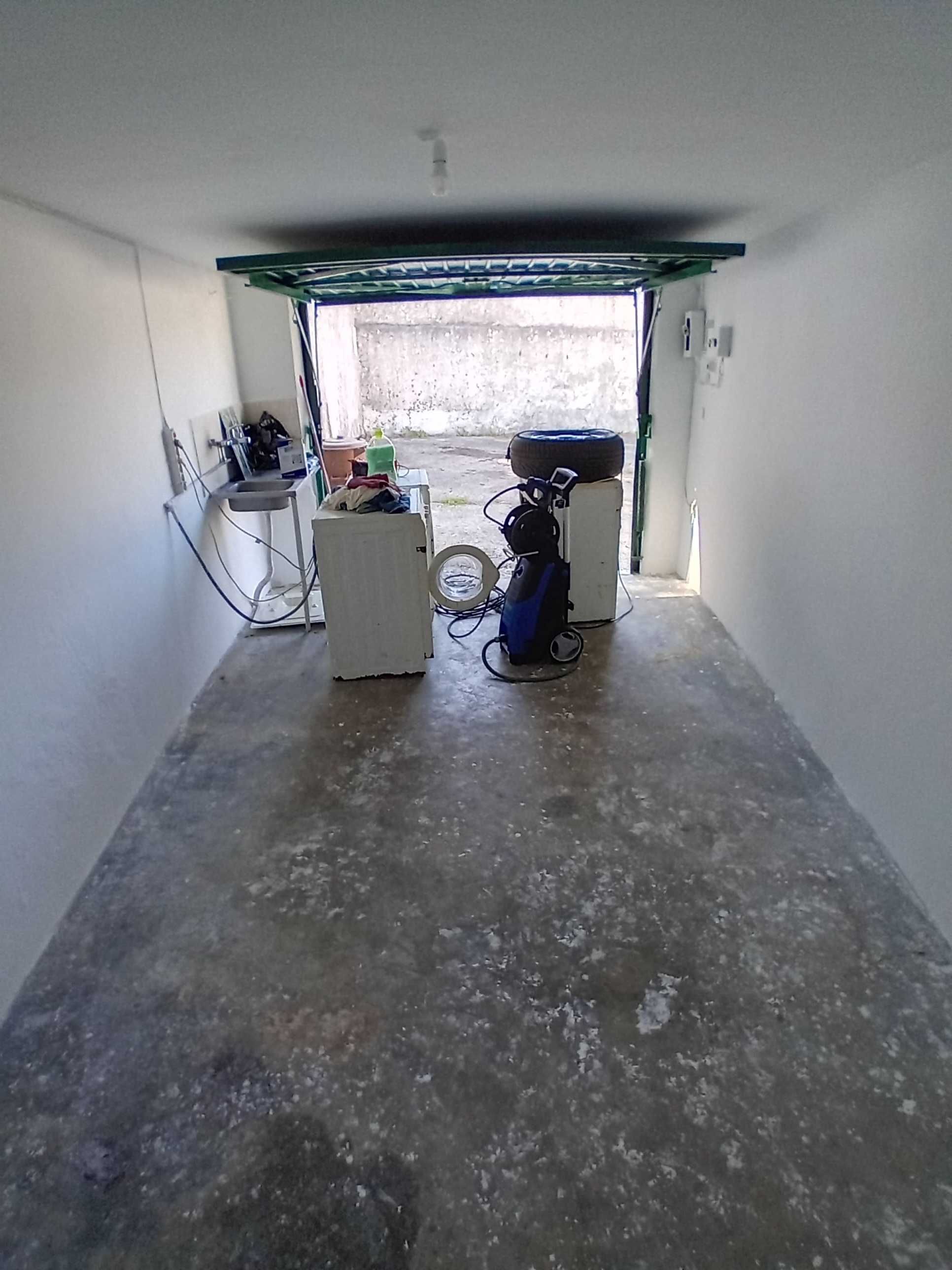 Garagem nos Olivais em Coimbra 16m2