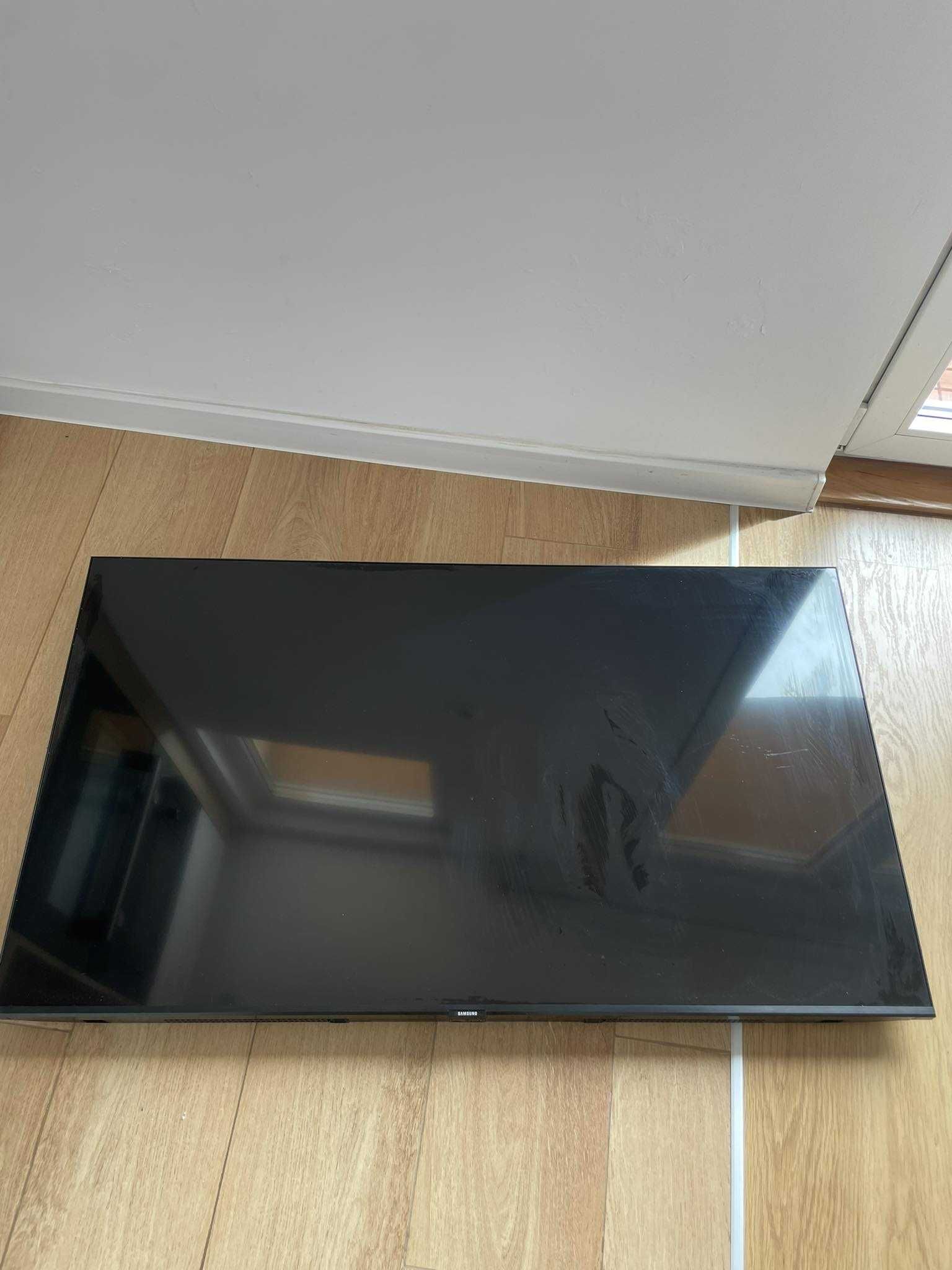 Telewizor SAMSUNG UE50BU8002K LED 4K 50cali *uszkodzony*