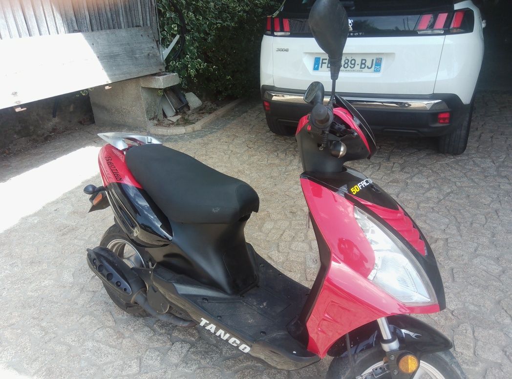 Scooter 50cc como nova