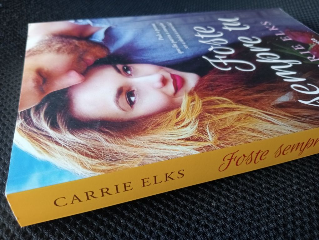 Livro ""Foste sempre tu" Carrie Elks - Romance