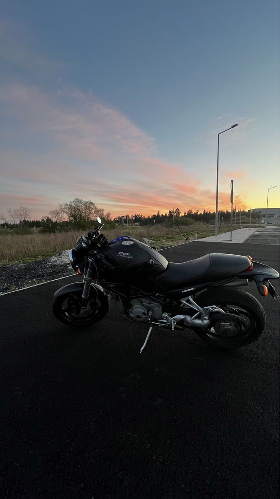 Ducati Monster S2R 800