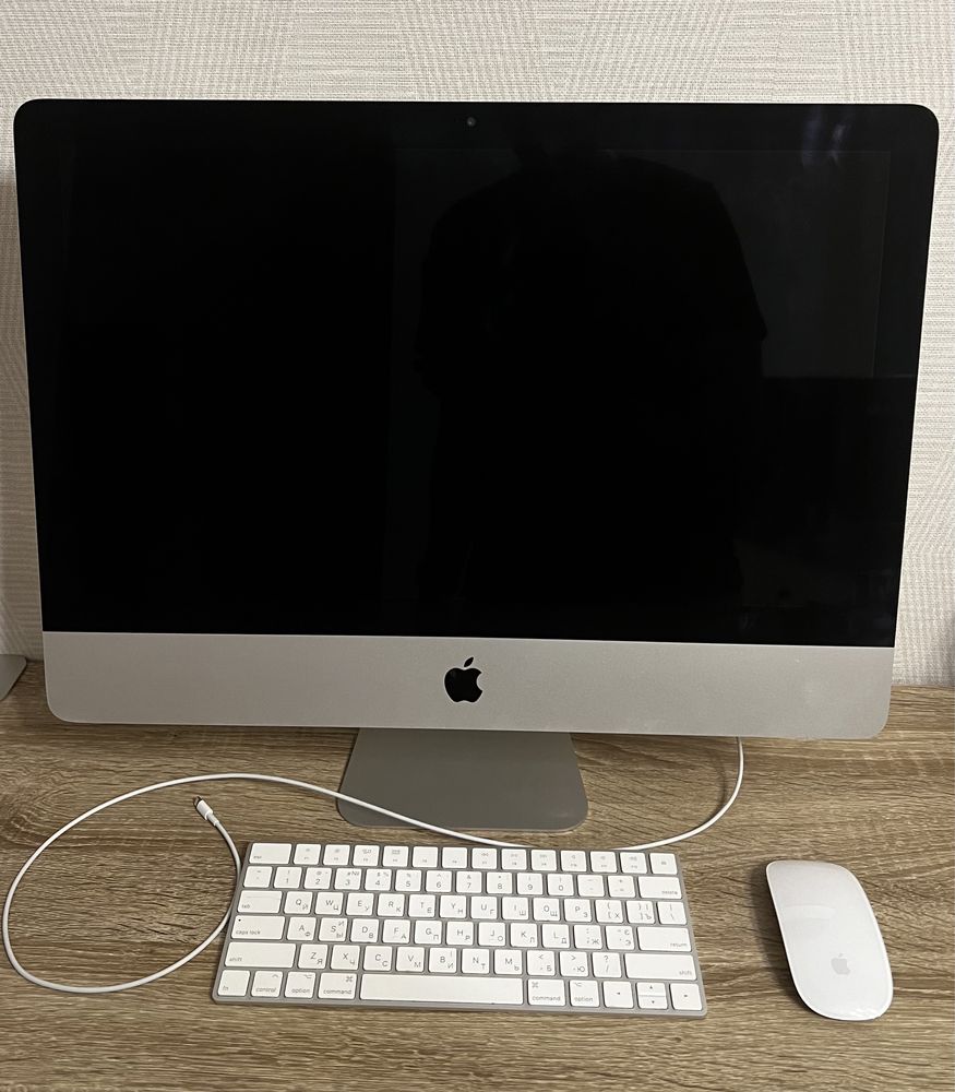 Продам iMac 21,5 Retina 4K/ Core i5 / 8 Gb RAM / 1 TB