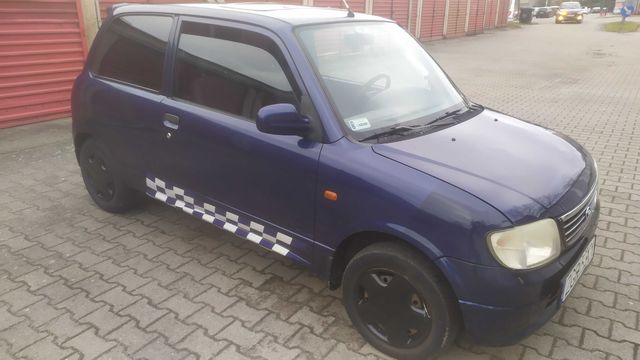 Daihatsu cuore 2002r