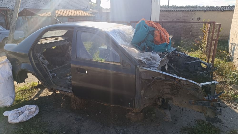 Продам кузов Джили СК