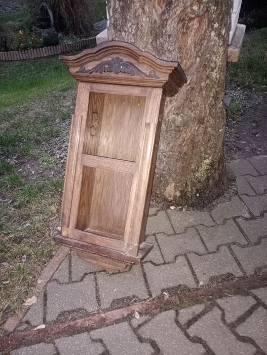 Stara skrzynka do zegara