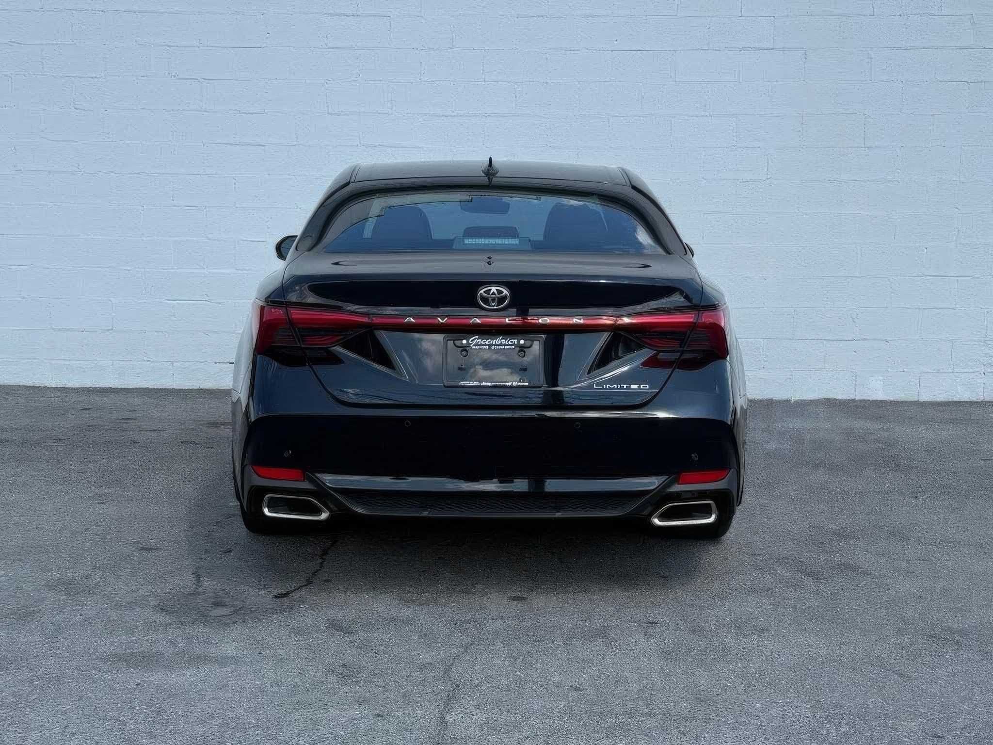 2020 Toyota Avalon Limited FWD