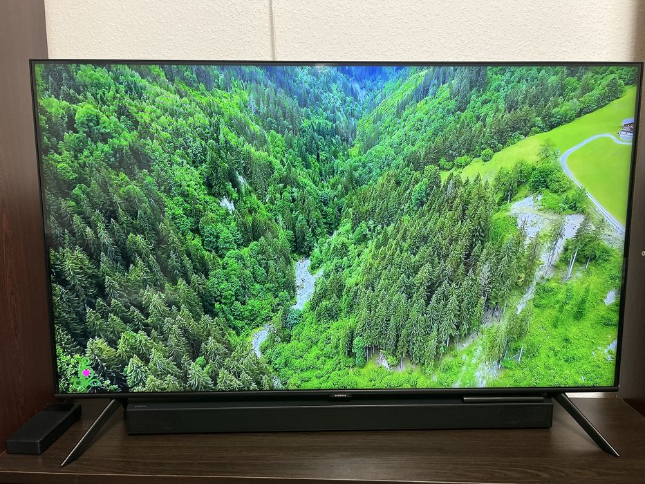 Телевізор Samsung QE50Q60TAUXUA