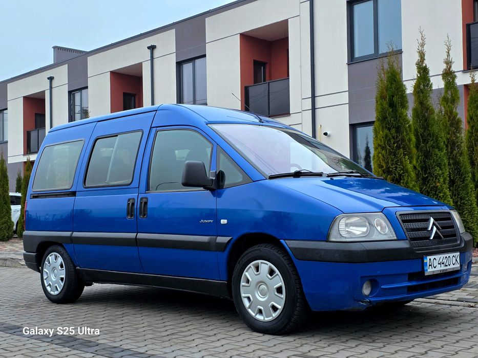 Оригінальний пасажир Citroen Jumpy 2005року 2.0д в рідній фарбі