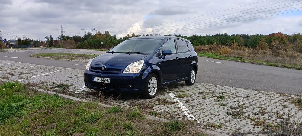 Toyota Corolla Verso 7 osobowa GAZ długie opłaty