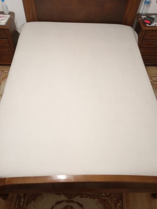 Mobília de Quarto Completa- Cama- Colchão- Mesas Cabeceira- Roupeiro
