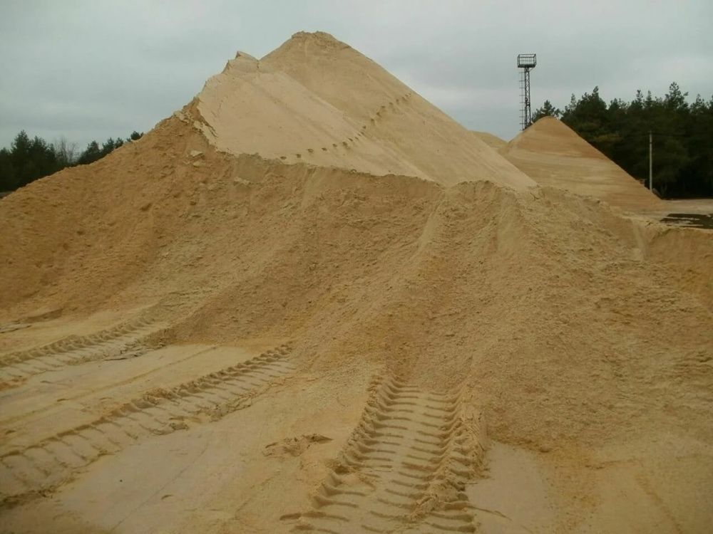 Доставка піска щебня бута