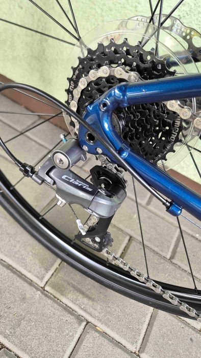 TREK domane r44 AL2 gravel road+ sztywne osie