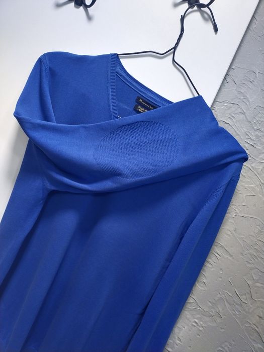 Niebieski sweterek Massimo Dutti L