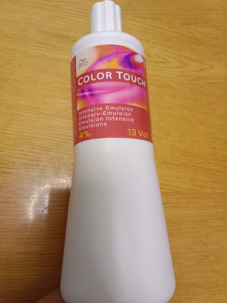 Окислювач Wella Color Touch 4%