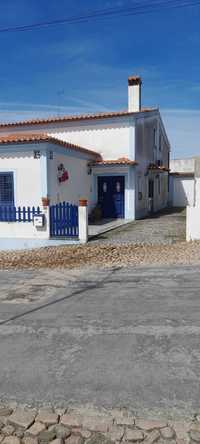 Vende-se vivenda no Alentejo