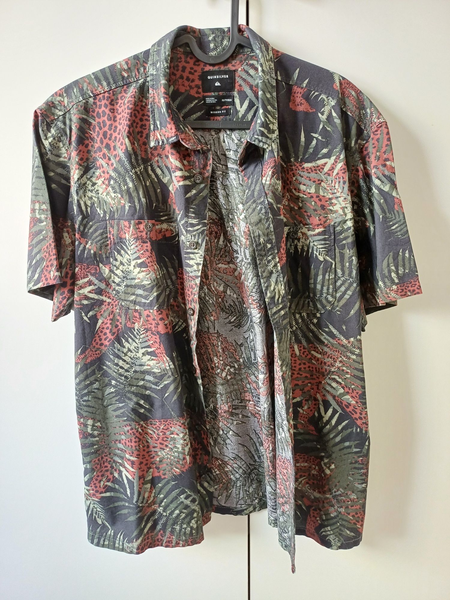 Camisa Quiksilver com padrão - XS