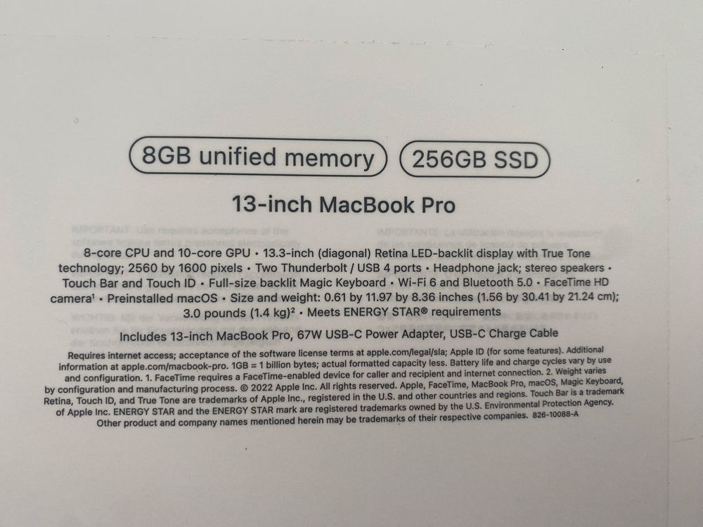 MacBook Pro M2, 8/256gb. Идеал!