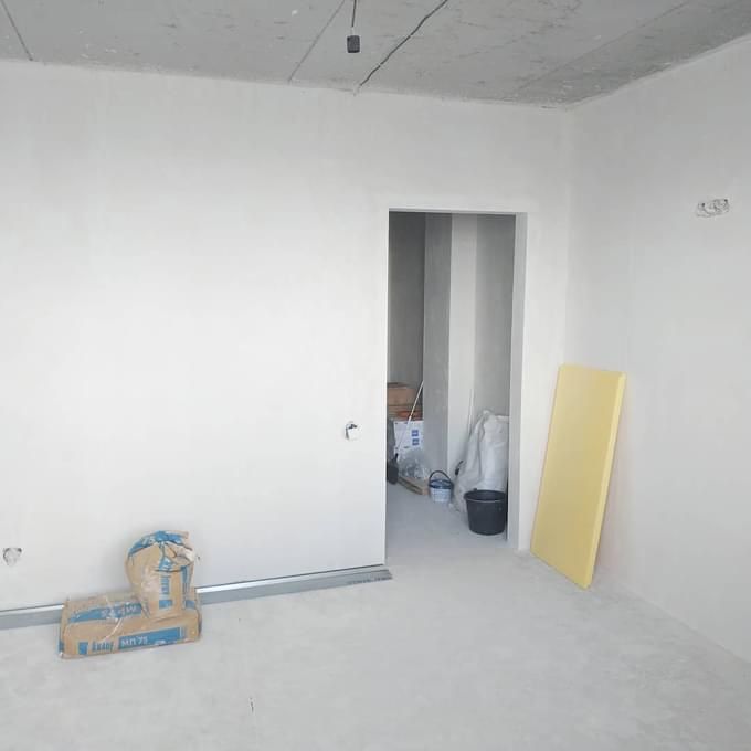 Полусухая стяжка пола штукатурка стен киев