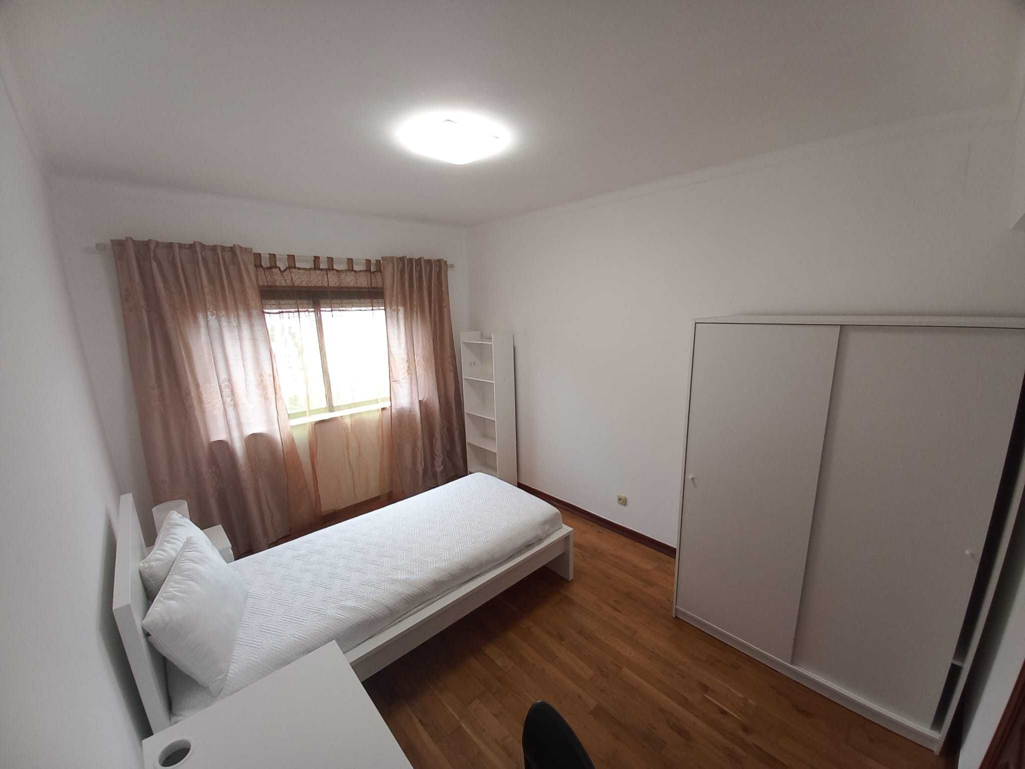 Quartos para arrendamento - Rua Miguel Torga- Coimbra