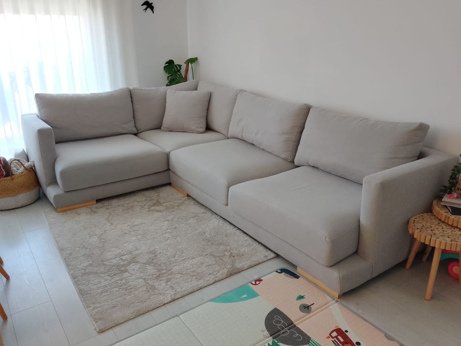 Sofá de canto cinza da HOmy Casa