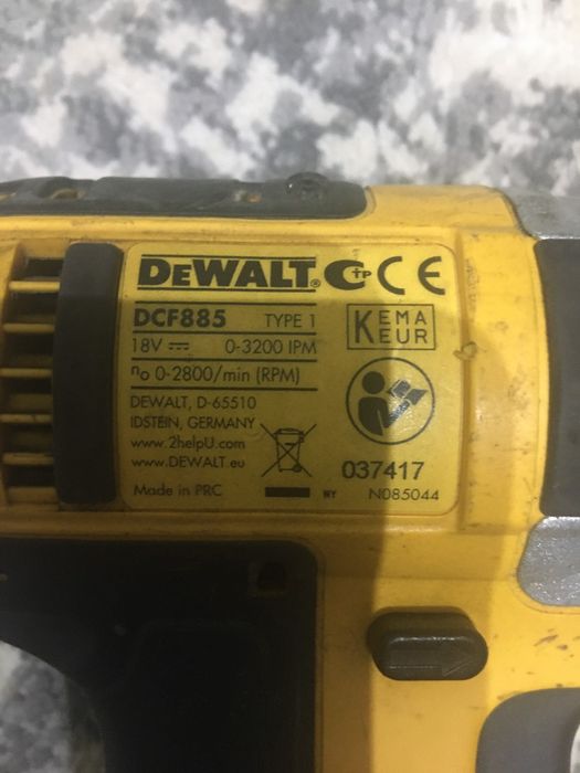 Гайковерт DeWalt DCF 885