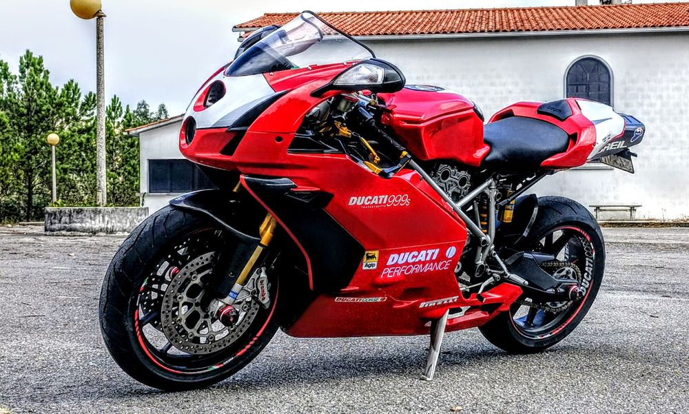 Vendo espetacular Ducati 999 S !