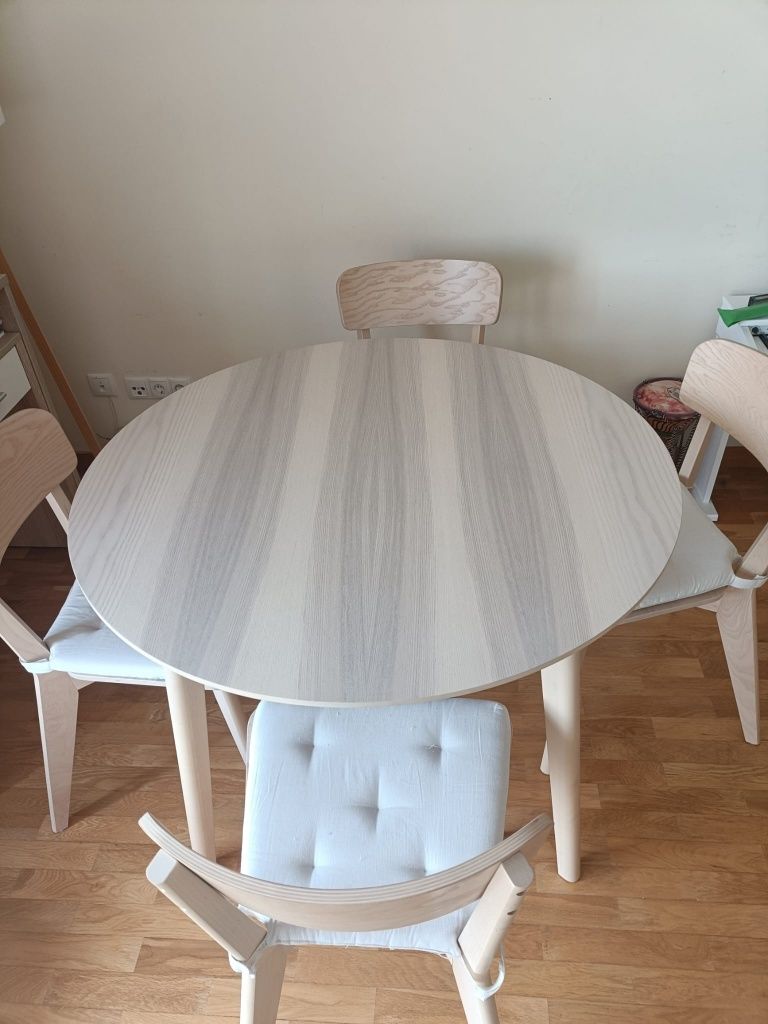 Mesa refeição IKEA LISABO nova