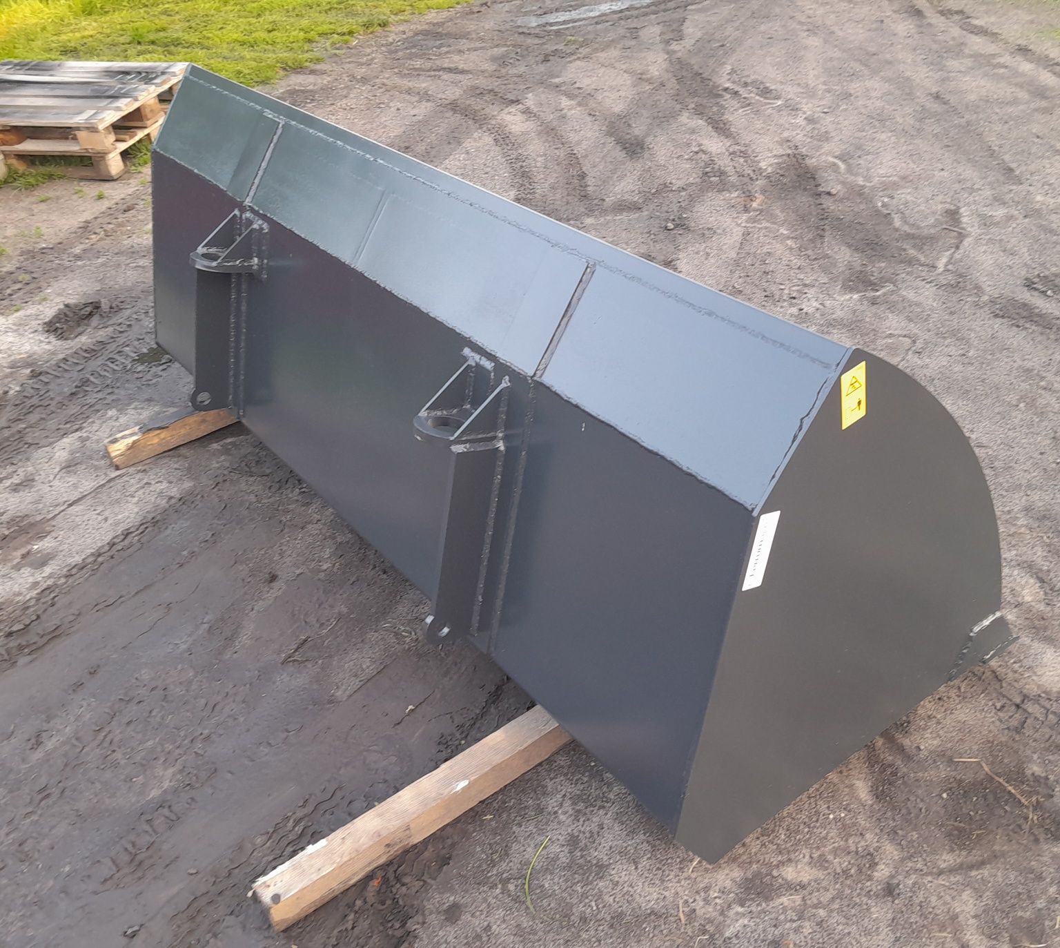 Ferrum Łyżka uniwersalna powiększona objętościowa 2.4m 1.2m³