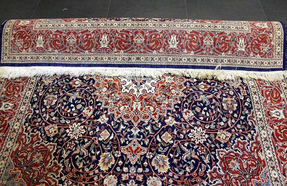 Tapete Persa Ghoum feito com Lã de Caxemira s/ Algodão - 150cm x 150cm